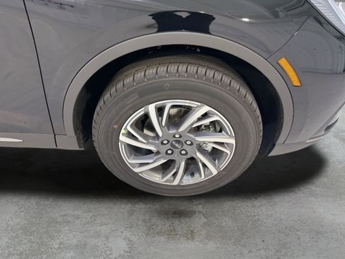 New 2026 Lincoln Corsair Premiere FWD image 29