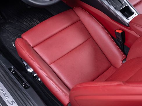 Used 2024 Porsche 718 Cayman S image 53