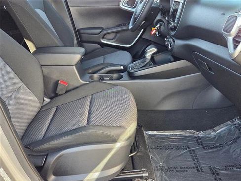 Used 2023 Kia Soul LX w/ Option Group 015 image 20