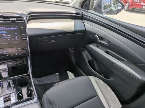 Certified 2024 Hyundai Tucson SEL FWD image 16