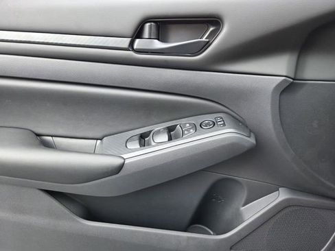 Certified 2025 Nissan Altima 2.5 S FWD image 24