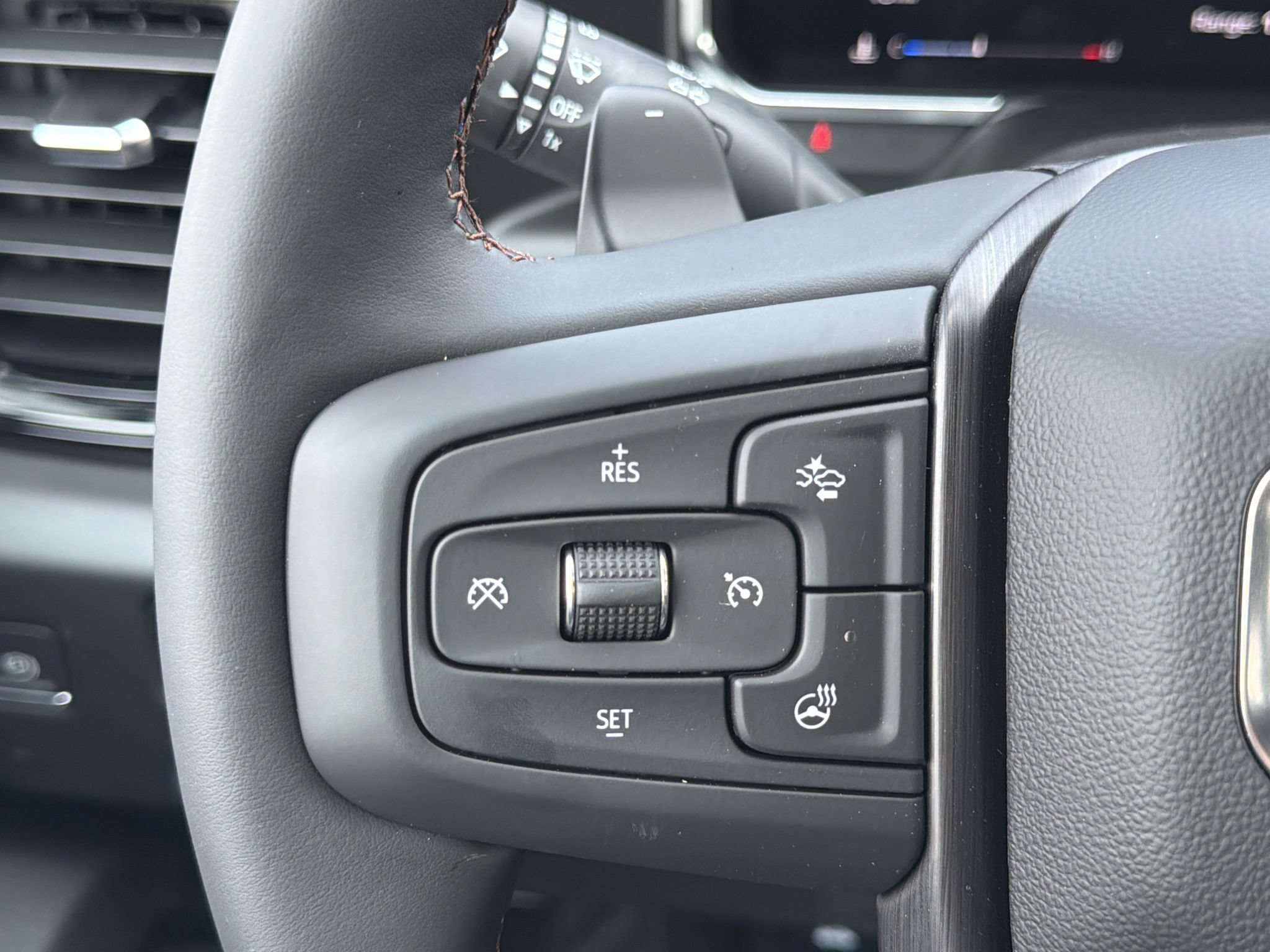 New 2026 GMC Sierra 1500 AT4 w/ Technology Package AWD/4WD image 10