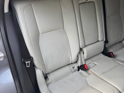 Used 2017 Land Rover Discovery Sport SE AWD/4WD image 15