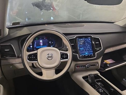 Certified 2024 Volvo XC90 B6 Plus image 11