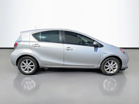 Used 2012 Toyota Prius C Three FWD image 8