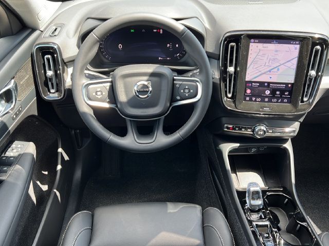 New 2026 Volvo XC40 B5 Plus w/ Climate Package AWD/4WD image 11