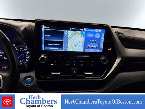 Used 2022 Toyota Highlander Platinum AWD/4WD image 14