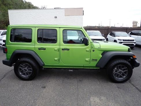 New 2025 Jeep Wrangler Sport S image 9