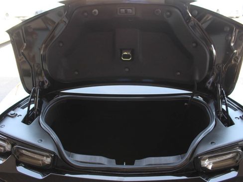 Used 2020 Chevrolet Camaro LT w/ Redline Edition RWD image 13