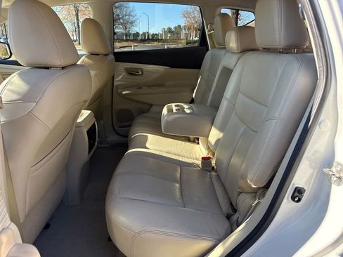 Used 2015 Nissan Murano Platinum w/ Cargo Package image 26