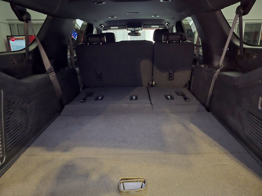 Used 2024 Chevrolet Suburban RST RWD image 44
