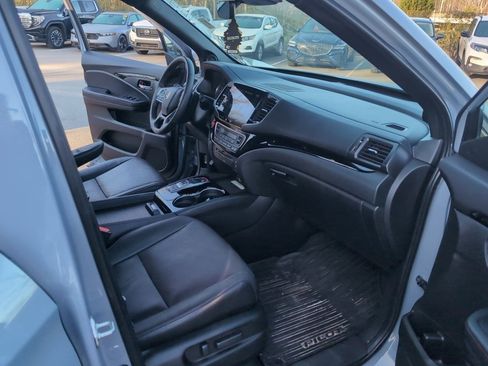 Used 2022 Honda Pilot Black Edition image 14