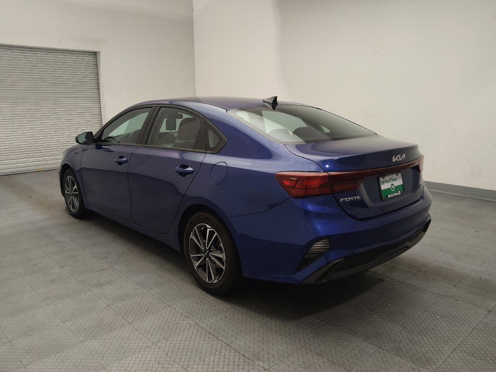 Used 2023 Kia Forte LXS w/ LXS Technology Package FWD image 5