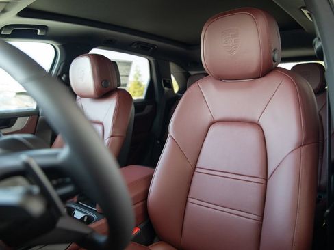 New 2026 Porsche Cayenne S AWD/4WD image 5