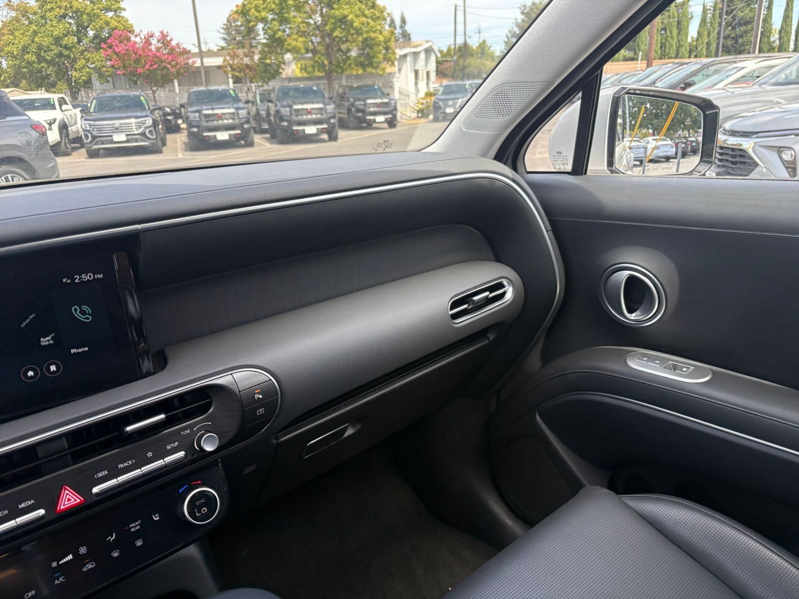 Used 2026 Hyundai Palisade SEL FWD image 38