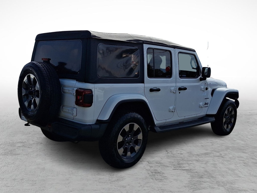 Used 2018 Jeep Wrangler Unlimited Sahara w/ Cold Weather Group AWD/4WD image 5
