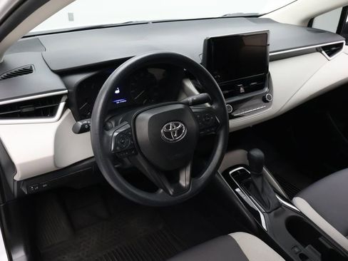 Certified 2025 Toyota Corolla LE w/ Convenience Package image 14