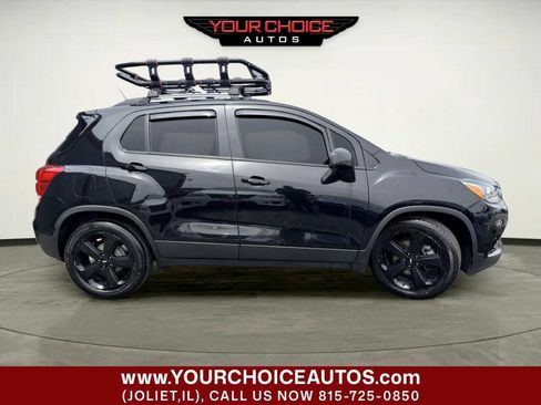 Used 2018 Chevrolet Trax Premier w/ Midnight Edition FWD image 9
