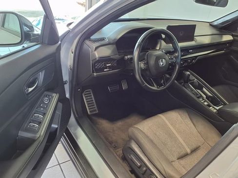 Used 2024 Honda Accord Sport image 6