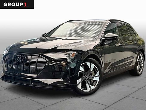 Used 2023 Audi e-tron Premium w/ Convenience Plus Package image 1