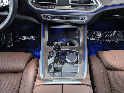 Used 2023 BMW X5 xDrive40i w/ Premium Package image 29