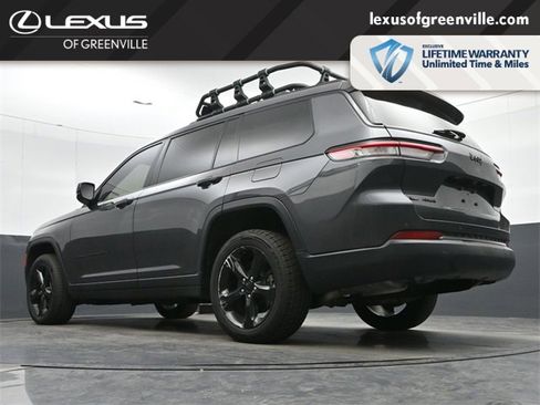 Used 2022 Jeep Grand Cherokee L Laredo image 14
