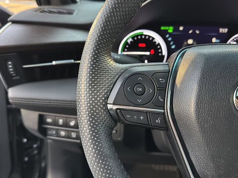 Certified 2022 Toyota Avalon Limited w/ Advanced Safety Package image 18