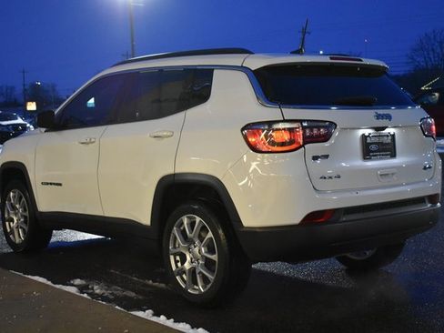 Used 2022 Jeep Compass Latitude w/ Sun and Sound Group image 10