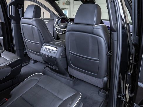 Used 2026 Cadillac Escalade Sport w/ Touring Package AWD/4WD image 31