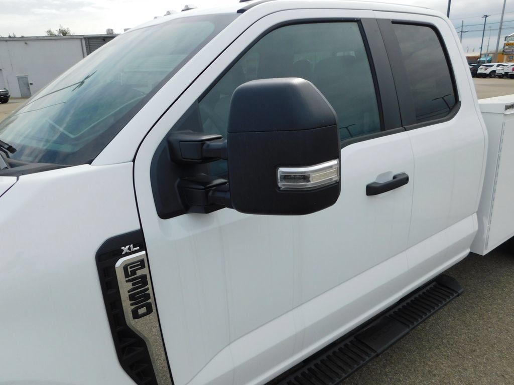 New 2025 Ford F350 XL w/ XL Chrome Package AWD/4WD image 12