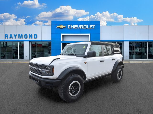 Used 2023 Ford Bronco Badlands w/ Sasquatch Package AWD/4WD image 7