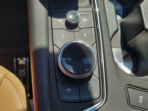 Used 2022 Cadillac XT6 Premium Luxury w/ Platinum Package AWD/4WD image 24