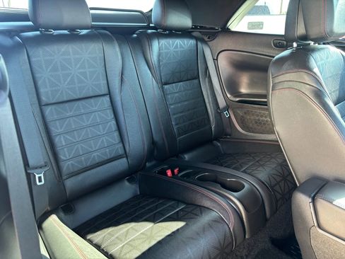 Used 2019 Buick Cascada Sport Touring w/ Dark Effects Package image 29