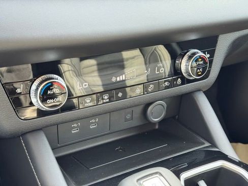 New 2026 Mitsubishi Outlander SE FWD image 29