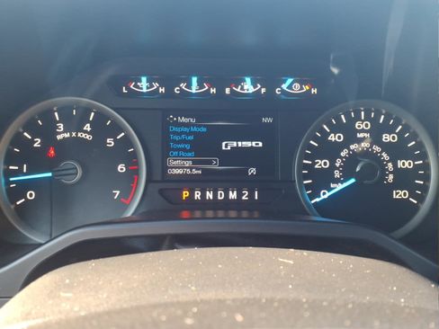 Used 2016 Ford F150 XLT w/ Equipment Group 301A Mid image 25