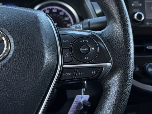 Used 2023 Toyota Camry LE image 17