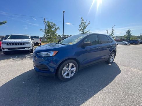 Used 2024 Ford Edge SE AWD/4WD image 2