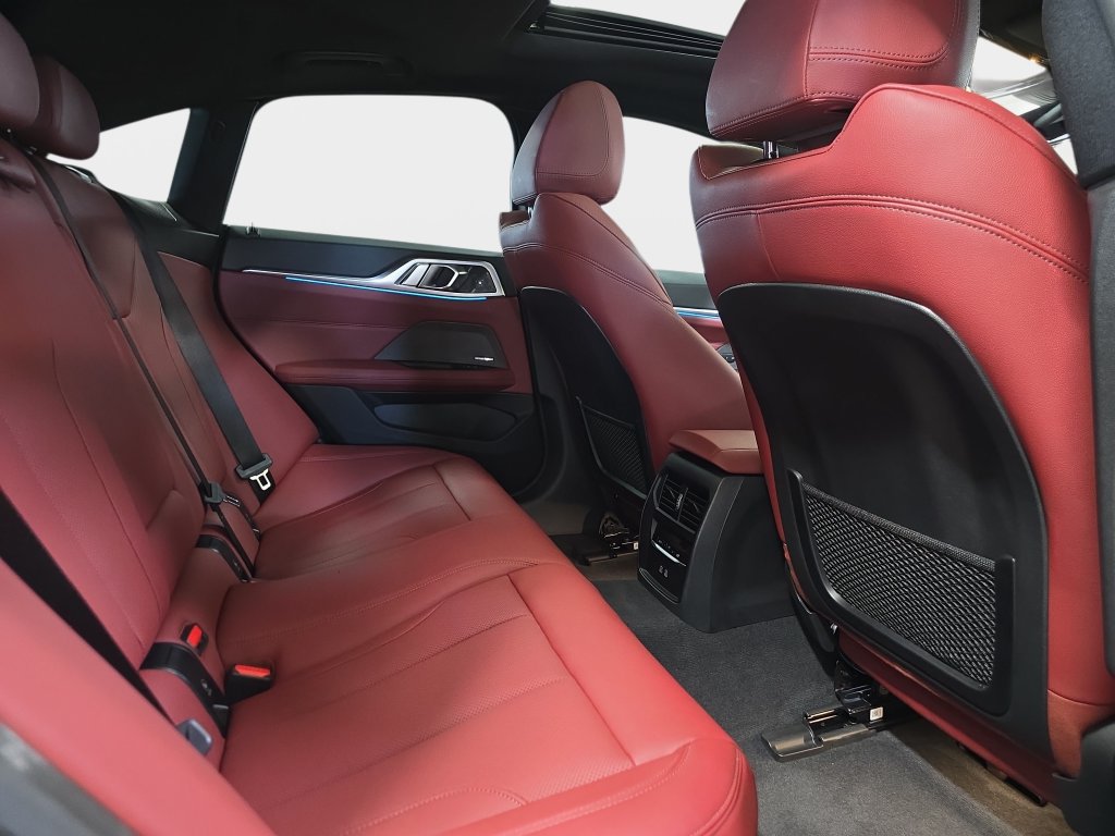 Certified 2023 BMW i4 eDrive40 w/ M Sport Package RWD image 16