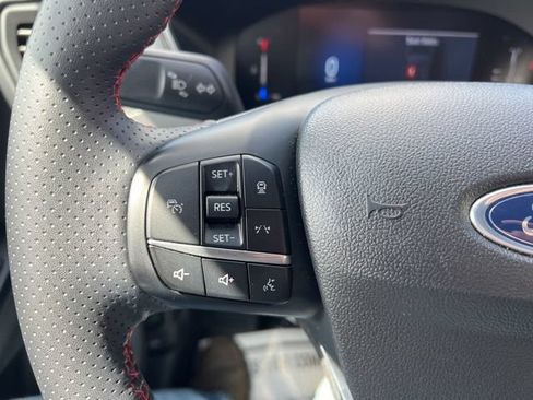Used 2024 Ford Escape ST-Line w/ Tech Pack #1 AWD/4WD image 22