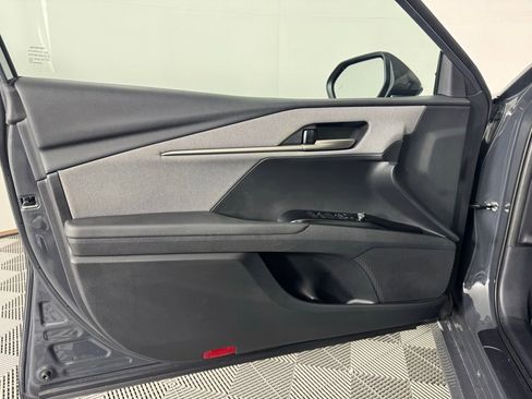 Used 2025 Toyota Camry LE FWD image 9