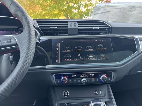 Certified 2025 Audi Q3 2.0T Premium Plus image 25