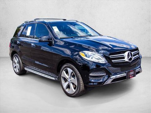 Used 2017 Mercedes-Benz GLE 350 4MATIC image 3