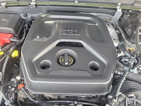 Used 2024 Jeep Wrangler Sport S image 12