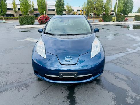 Used 2017 Nissan Leaf S w/ Charge Package FWD image 8