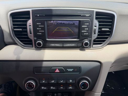 Used 2019 Kia Sportage LX AWD/4WD image 29