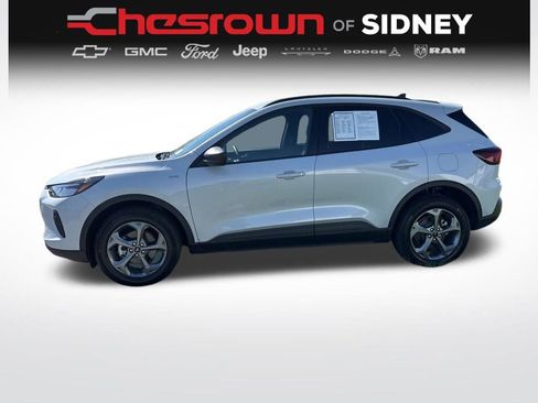 Used 2025 Ford Escape ST-Line w/ Tech Pack #1 AWD/4WD image 2