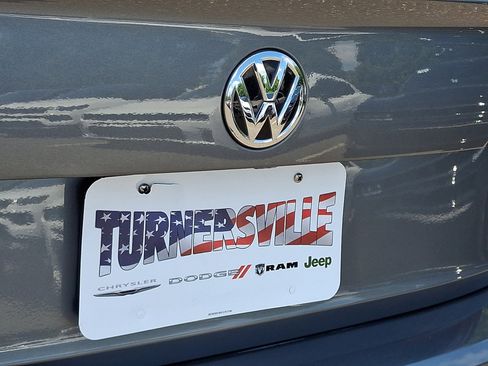 Used 2021 Volkswagen Jetta R-Line FWD image 17