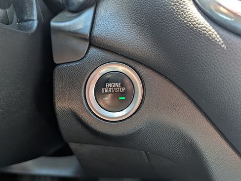 Used 2019 Chevrolet Equinox LT AWD/4WD image 29