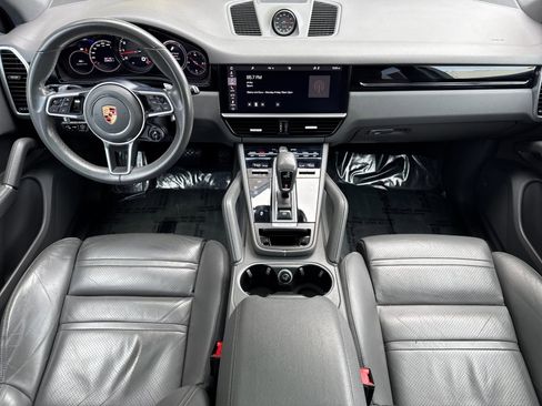 Certified 2019 Porsche Cayenne image 6