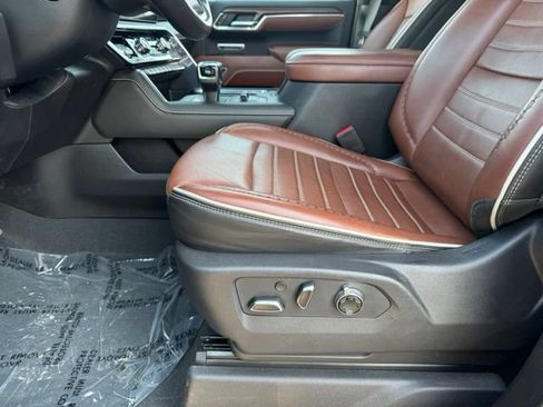 Certified 2024 GMC Sierra 1500 Denali Ultimate AWD/4WD image 5